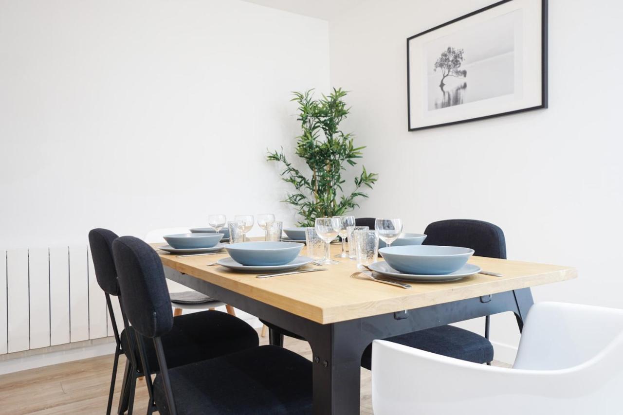 Spacious Apartment Near The Champs De Mars Paris Luaran gambar