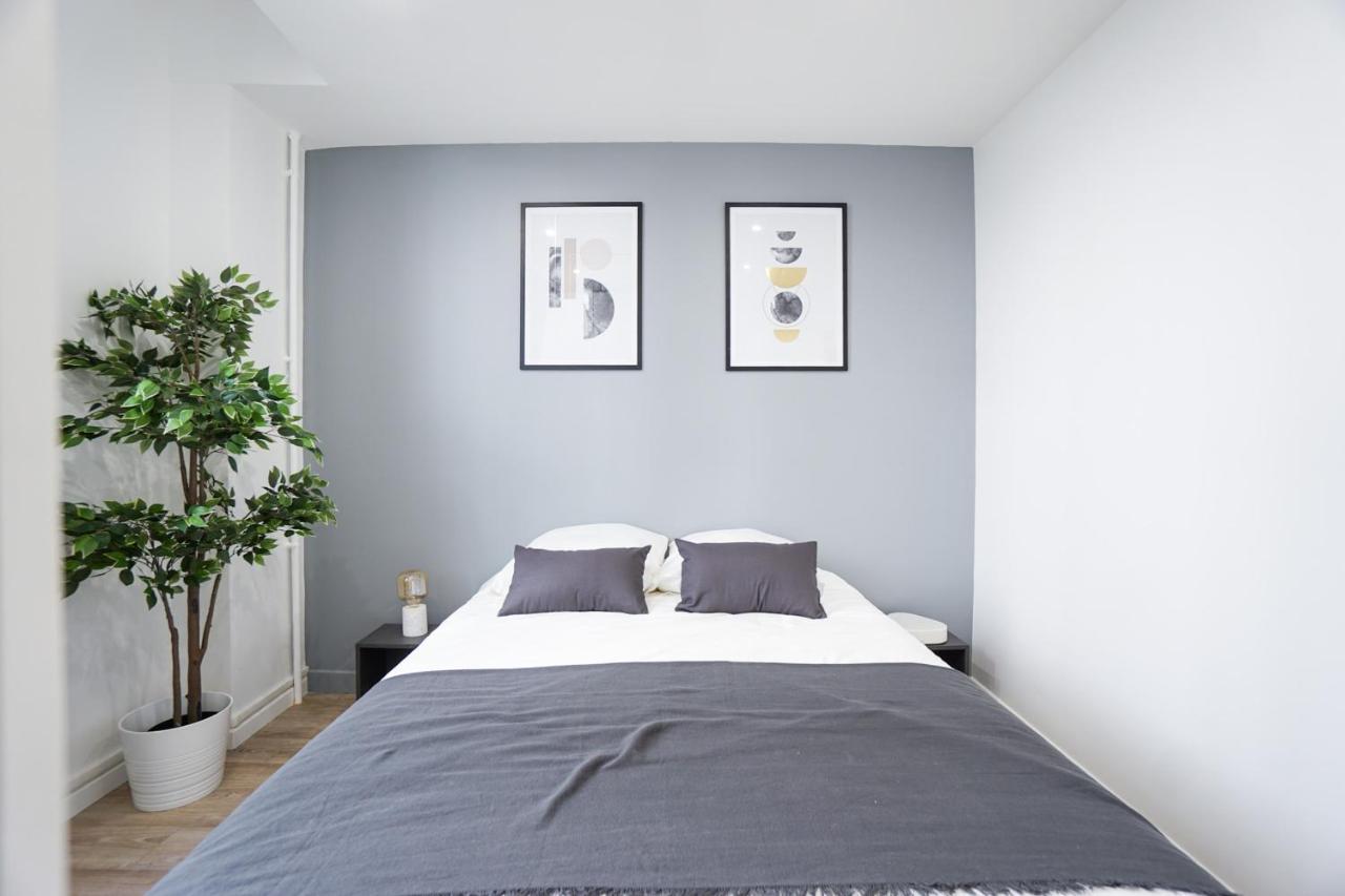 Spacious Apartment Near The Champs De Mars Paris Luaran gambar